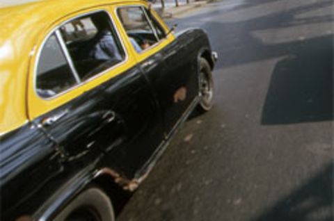 Die Taxifahrer sind vom neuen Reiheitsgebot in Mumbai besonders betroffen