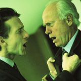 Ein Streit unter Hitzköpfen landete auf Platz fünf: Ein australischer Geschäftsmann warf seinem Kollegen wutentbrannt einen USB-Stick an den Kopf. Der Stick, vollbepackt mit wertvollen Firmenplänen, zerbrach in seine Einzelteile