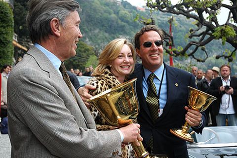 Der Höhepunkt eines Sammlerlebens: Jeff Fischer mit Goldpokal