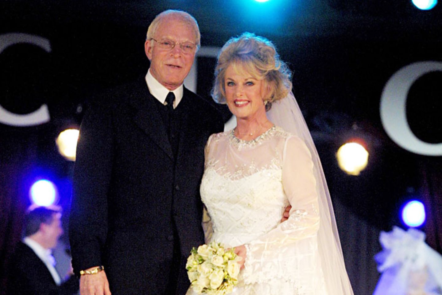 Seit 2002 ist sie in vierter Ehe mit dem Tierarzt Martin Dinnes verheiratet. Das Paar lebt auf einer Ranch in der Nähe von Los Angeles. Hedren engagiert sich im Tierschutz und kümmert sich um verwahrloste Raubkatzen