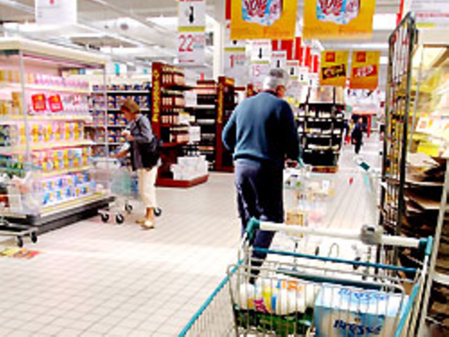 Experten befürchten, dass es immer mehr Senioren geben könnte, die etwa Supermärkte ausrauben