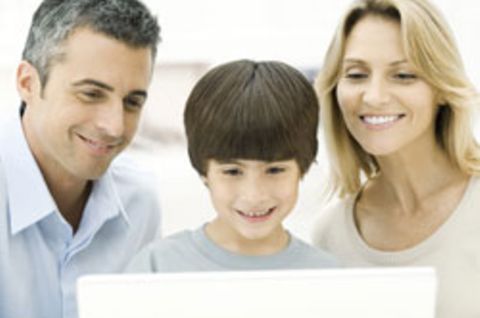 Minderjährige müssen sich Internet-Mitgliedschaften ab sofort von den Eltern bestätigen lassen