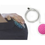 Unerträglich! Diese ständigen Verspannungen! Sie kennt das schon, am Ende eines harten Messetages. Der USB-Massageball schafft Abhilfe.  Preis: 17 Euro