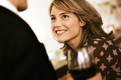 Innerhalb von Minuten machen sich Frauen ein recht stimmiges Gesamtbild des Mannes - inklusive seiner Vater-Qualitäten