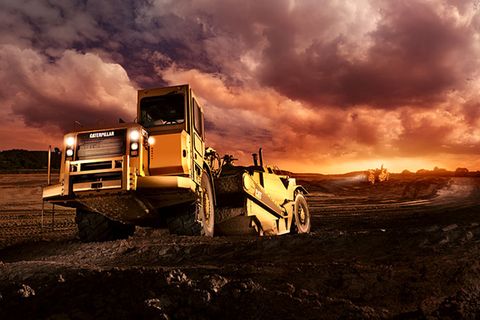 Caterpillar Scraper 627G – die Schürfzüge bereiten den Boden für ein Industriegebiet