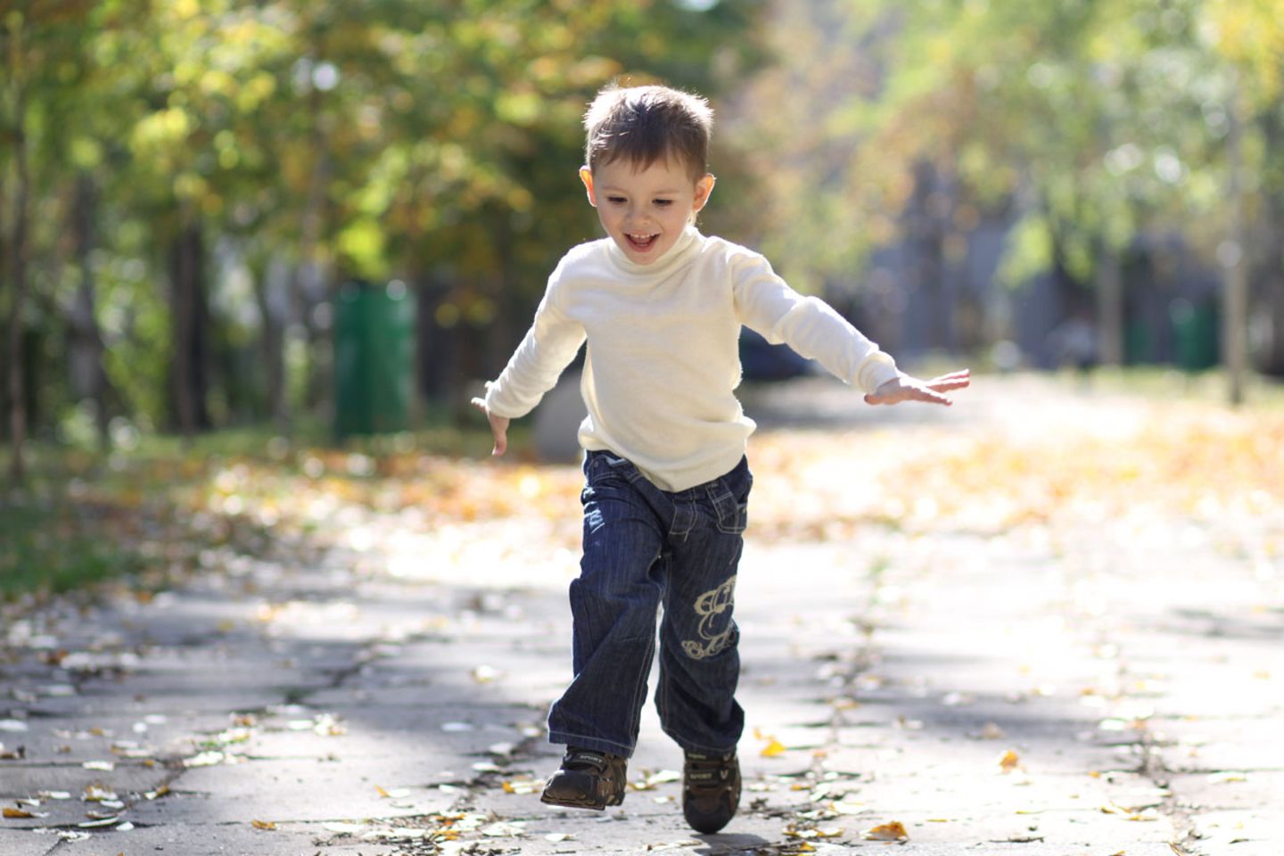 Manchmal kann eine Operation bei eine Hüftfehlstellung helfen, damit Kinder wieder besser laufen können