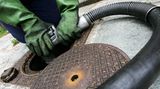 Saarland    Nicht nur die Rezession kündigt sich an, auch der Winter steht vor der Tür. Wie entwickeln sich die Heizölpreise? Die Saarländer heizen aber nicht auf Teufel komm raus, sondern denken bei ihrer Recherche auch immer an die Umwelt  Die gefetteten von Google Trends ermittelten Begriffe zeigen an, wonach im jeweiligen Bundesland in der Krise deutlich mehr gesucht wurde, als den 15 anderen Bundesländern.