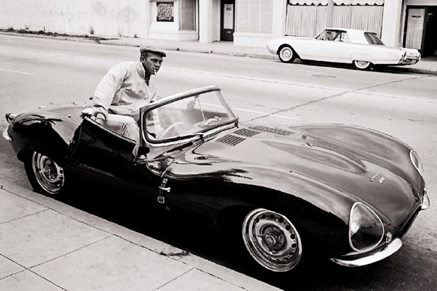 Nur 16 Stück wurden von dem wundervollen Jaguar XKSS gebaut. Stece McQueen war einer der stolzen Besitzer