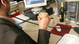 Das muss ein Beamter erfunden haben, der, wenn er morgens aus dem Haus ging, zu seiner Frau sagte: "Ich gehe jetzt arbeiten".   Bei, Schlaf
