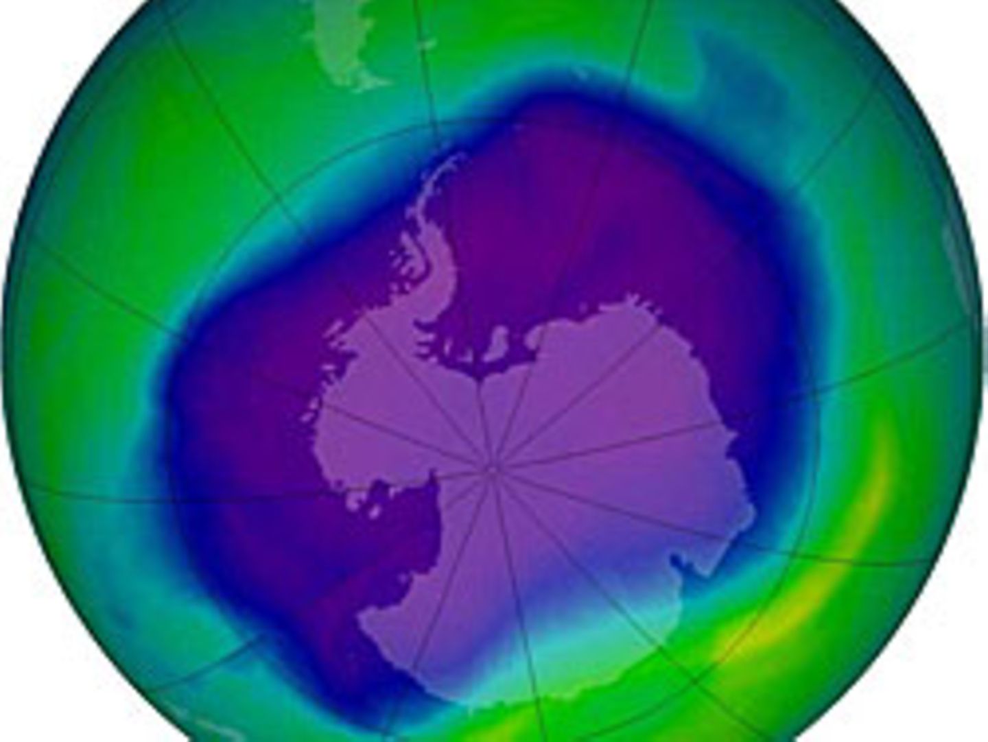 Ozonloch über der Antarktis: Die blauen und violetten Zonen geben an, wo die Ozonschicht am dünnsten ist