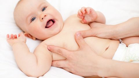 Keine Sorge: Manche Babys lassen sich zwei Wochen Zeit