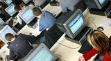 "Ich denke, dass es einen Weltmarkt für vielleicht fünf Computer gibt."  Thomas Watson, IBM-Chef.  Das Zitat aus dem Jahr 1943 wird Watson zugeschrieben, allerdings gibt es keinen schriftlichen Beleg der Aussage. IBM trat 1981 mit dem IBM-PC den gewaltigen Boom der privaten Computer los
