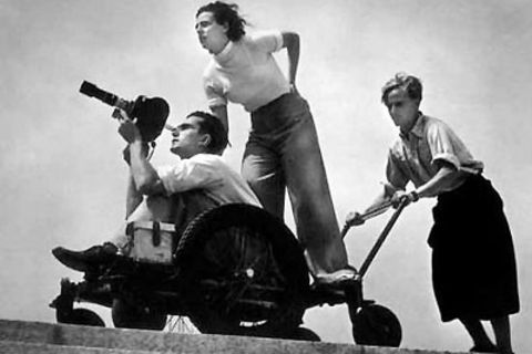 Leni Riefenstahl, ihr Chefkameramann Walter Frentz und ein Helfer bei den Dreharbeiten zu dem Olympia-Zweiteiler 1936