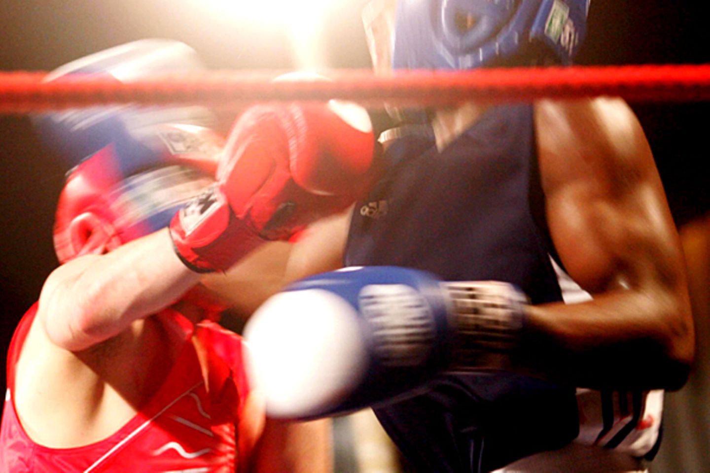 "Mir scheint es so zu sein, dass der Mensch Gott nach seinem Ebenbild erschaffen hat, darum ist er auch männlich. Würden wir nicht seit Ewigkeiten in einer Männerwelt leben, gäbe es wahrscheinlich eher eine Göttin und die zugehörige Göttintochter, diese würde dann wahrscheinlich glaubhafter das Wunder der Liebe verkünden als dies derzeit in einer von Gewalt geprägten Welt geschieht", so Horst M.