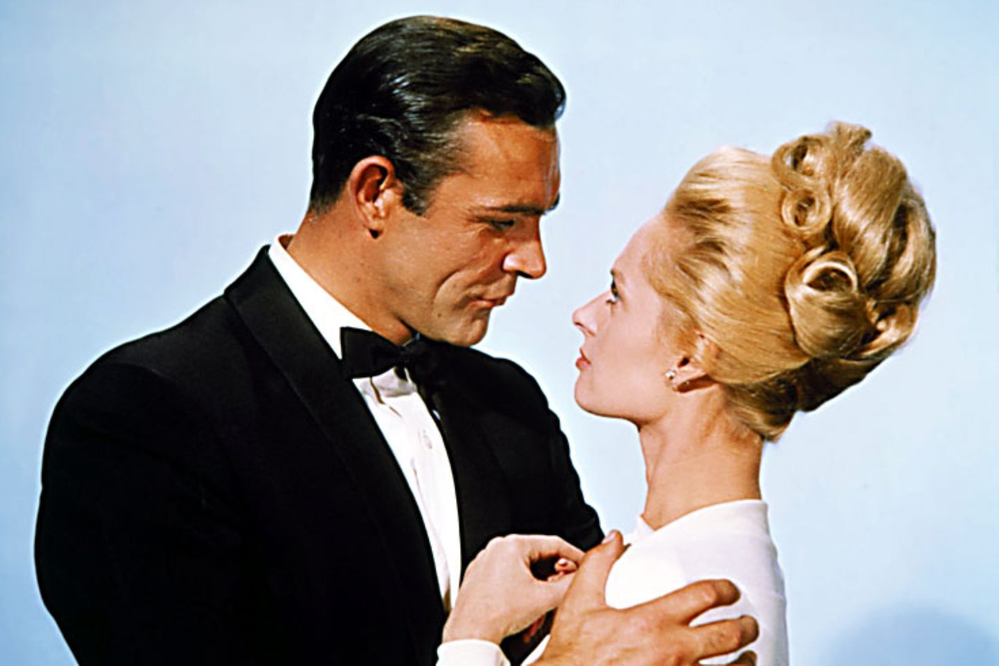 Auch die Dreharbeiten zu "Marnie", ihrem zweiten Film mit Hitchcock, gestalteten sich als extrem unangenehm. Hedren lud nach Drehschluss immer Freunde und Teammitglieder ein, damit sie nicht mit Hitchcock alleine sein musste