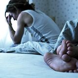 Uuups, …    Die Zunge ist pelzig, der Morgen grau, und das dort neben einem mit Sicherheit nicht der Traumkörper von letzter Nacht - herzlich Willkommen in der Welt der One-Night-Stands, erleben Sie den Charme von ungeplanten Sex mit Wildfremden. Laut Umfragen hatte bereits die Hälfte aller Männer und ein Viertel aller Frauen schon mal auf jemanden eingelassen, den sie erst ganz kurz kannten. Ob es "danach" zu einer Beziehung kommt, entscheidet sich für Männer, nicht ganz unerwartet, "dabei": Für fast die Hälfte von ihnen ist die Qualität des Beischlafes das ausschlaggebende Kriterium. Von den Frauen sehen das nur 15 Prozent so