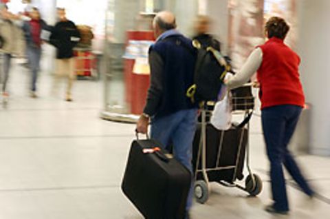 Flucht aus Deutschland: Immer mehr Deutsche wandern aus