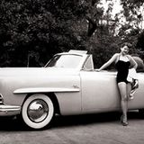 Oscar Gewinnerin Anne Baxter im Badeanzug vor ihrem schicken 49 er Lincoln Cosmopolitan Cabriolet