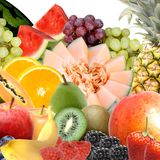 Ziehen Sie unbedingt natürliche Vitamine den künstlichen vor. Die Vitamine im Obst entfalten eine bessere Wirkung.