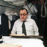 Ein Mann in Saft und Kraft: Genscher 1977 auf dem Weg nach Israel