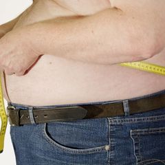 Gerade das Bauchfett gilt als ungesund
