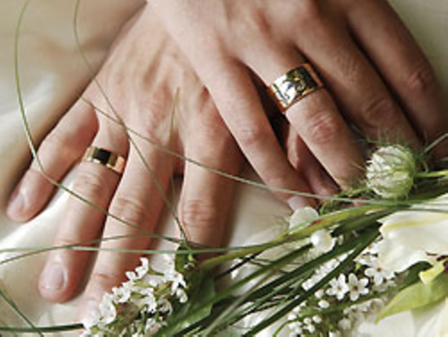 Standesamtlich durfte der Mann seine Partnerin heiraten - der kirchliche Segen wurde ihm verweigert