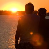 Love ist more thicker than forget    love is more thicker than forget    more thinner than recall    more seldom than a wave is wet    more frequent than to fail  E.E. Cummings, 1894 - 1962    115 Zeichen