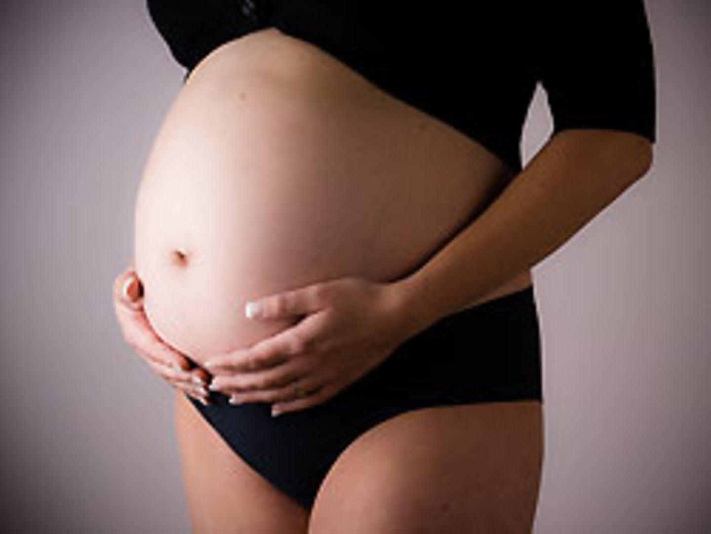Bei einer künstlichen Befruchtung kommt es häufiger zu Mehrlingsschwangerschaften