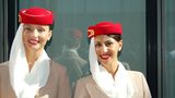 Zwei von inzwischen weltweit 27.000 Emirates-Mitarbeitern