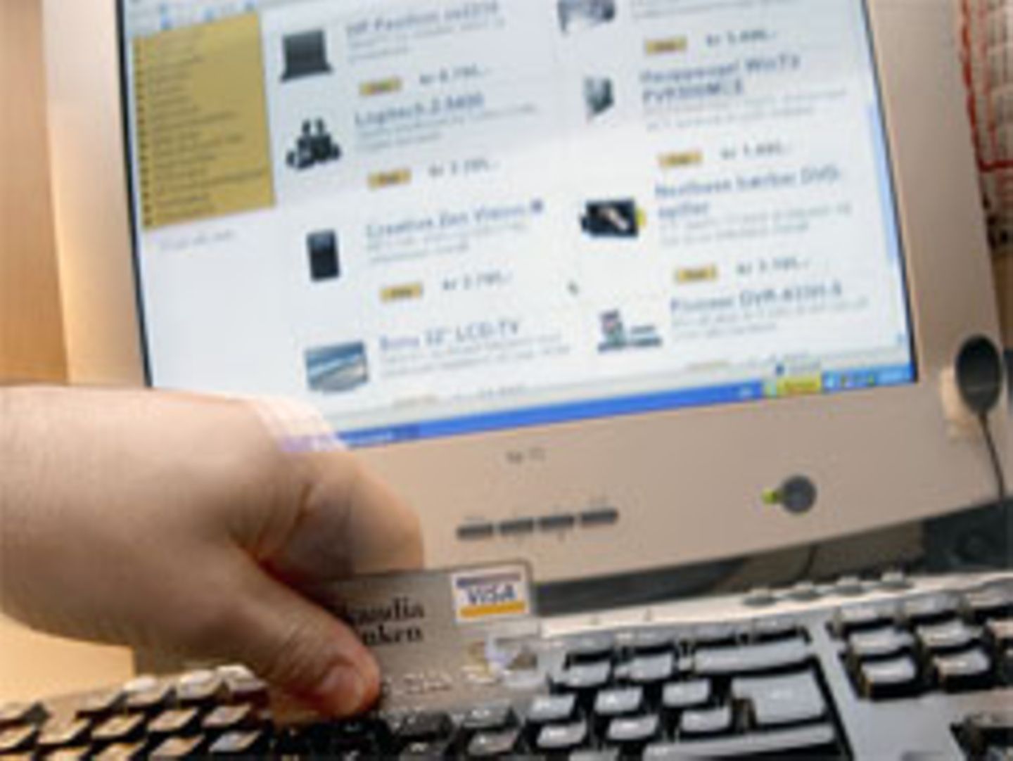 Zusatzkosten müssen für Online-Shopper übersichtlich dargestellt werden