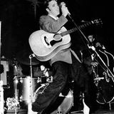 Elvis Presley im Konzert: Ein völlig neuer Sound, absurd verdrehte Beine, wackelnde Hüften - so was hatte die Welt noch nicht erlebt