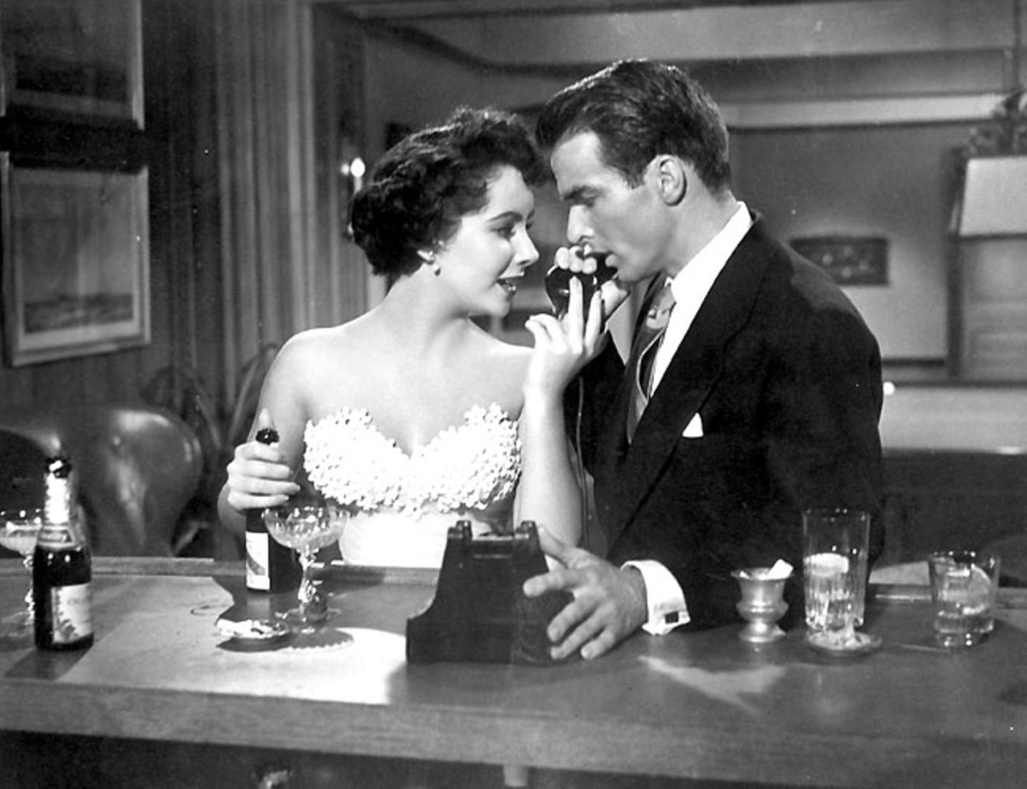 Ein Platz an der Sonne, USA 1949-51     Elizabeth Taylor, Montgomery Clift