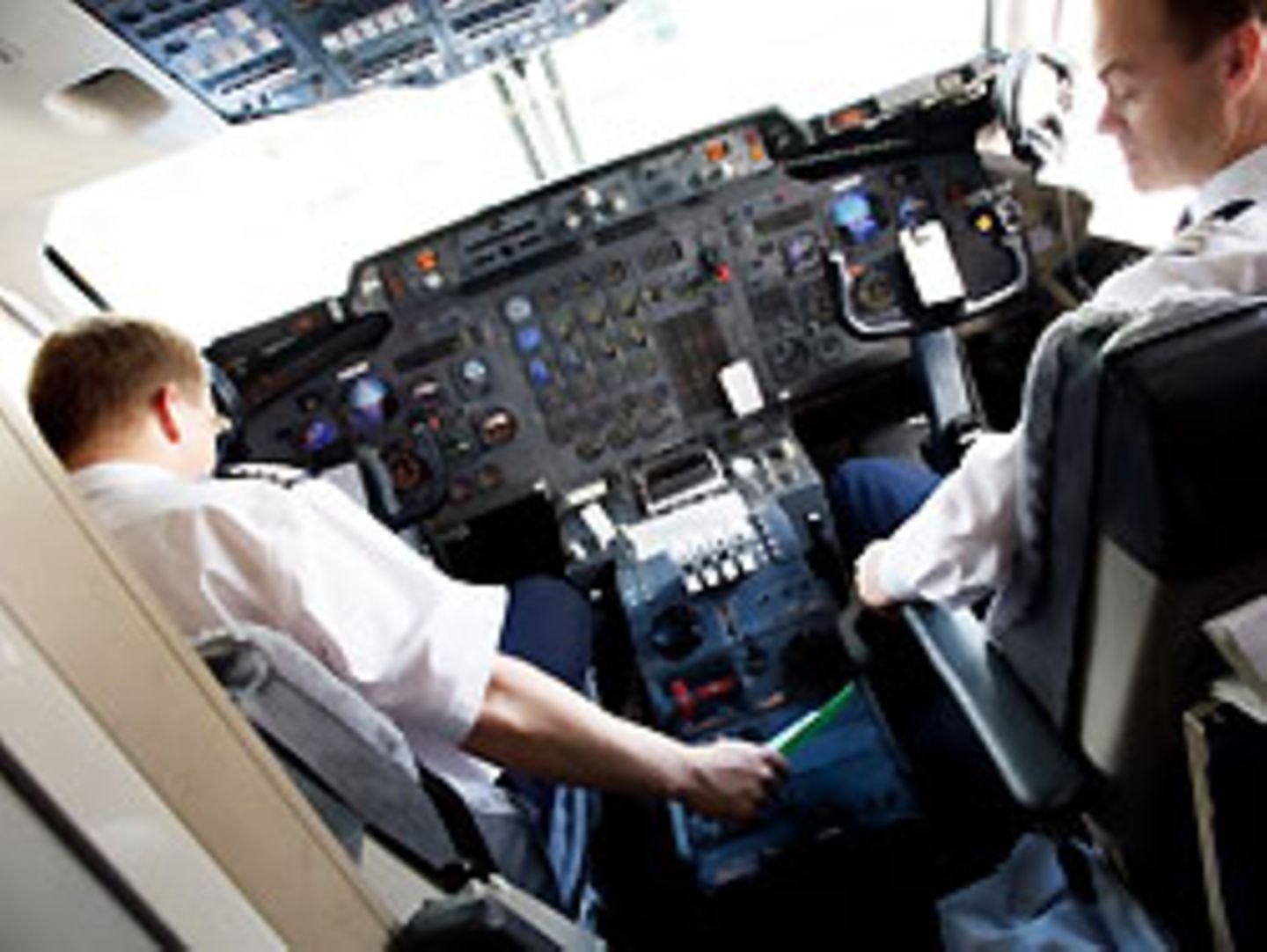 Hilfsmittel im Cockpit: Das Wetterradar zeigt die Dichte der Wasserkonzentration in der Luft an