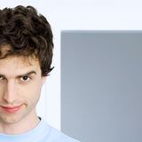 Zoe aus Hamburg wagt es, das männliche Verhalten zu ergründen: "Männer können nur schwer loslassen, deshalb wollen sie jedes Tröpfchen bis zum Schluss mit den Augen verfolgen können"