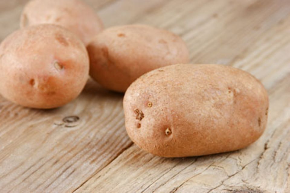 Metabolic balance: Kaum Kartoffeln: Metabolic balance ist eine Variante der Low-Carb-Diäten, bei denen wenig Kohlenhydrate gegessen werden sollen Kaum Kartoffeln: Metabolic balance ist eine Variante der Low-Carb-Diäten, bei denen wenig Kohlenhydrate gegessen werden sollen