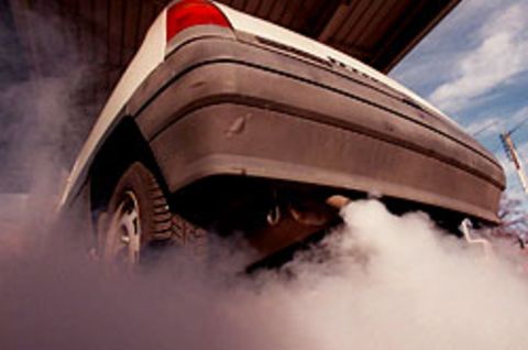 2009 soll die Kfz-Steuer nach dem CO2-Ausstoß berechnet werden. Sie gilt jedoch nur für Neuwagen