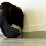 stern.de: "Germany's next Topmodel": Bitte ausziehen und lächeln!          Alles Dinge, die Gisele von Germanys Next Top Model zum Heulen bringen         Die Reihen lichten sich bei "Germany's Next Top Model", gestern musste Sofia den Wettbewerb verlassen. Gisele dagegen ist immer noch im Rennen und wird auch in der nächsten Woche das TV-Publikum mit ihren Heulanfällen zur Fernbedienung greifen lassen. Denn soviel steht fest: Gründe für ihre Tränenattacken gibt es genug. Hier sind nur einige davon!br>    1. Transen- Shooting    2. Tier-Shooting    3. Tier-Shooting ohne Tiere    4. Tieffliegende Objekte      Zur vollständigen Liste