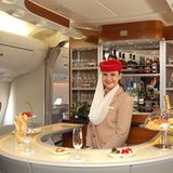 Eines der Ausstattungsdetails: Im Heck des Flugzeugs befindet sich eine Cocktailbar für Passagiere der Business Class    Video: So entsteht der neue Airbus