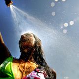 stern.de: Schweinsteiger droht die Bank           Songs für ein sonniges Wochenende mit Freunden, Freibad und Fußball        Allein die Tatsache, dass das Wochenende naht, ist an sich ja schon sehr schön, darüberhinaus aber noch dieses Kaiserwetter und der Startschuss zum Fußballereignis des Jahres - besser geht's doch kaum. Hier ist die Playlist zum Start in ein fantastisches Wochenende!      1. "Wochenend Und Sonnenschein" - Comedian Harmonists     2. "Good Weekend" - Art Brut     3. "Summertime" - Gerry & The Pacemakers    4. "Sun Hits The Sky" - Supergrass      Zur vollständigen Liste