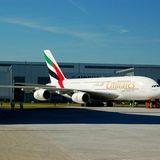 Roll-out zur großen Übergabe-Zeremonie auf dem Airbus-Werksgelände in Hamburg-Finkenwerder im Juli 2009.      Video: So entsteht der neue Airbus