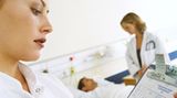 Krankenhäuser und das Personal    Die Statistiker verzeichneten insgesamt 2104 Krankenhäuser, in denen mehr als eine Million Menschen arbeiteten. Die 510.767 Krankenbetten waren zu 76,3 Prozent ausgelastet  Video: Die Deutschen sind zu dick