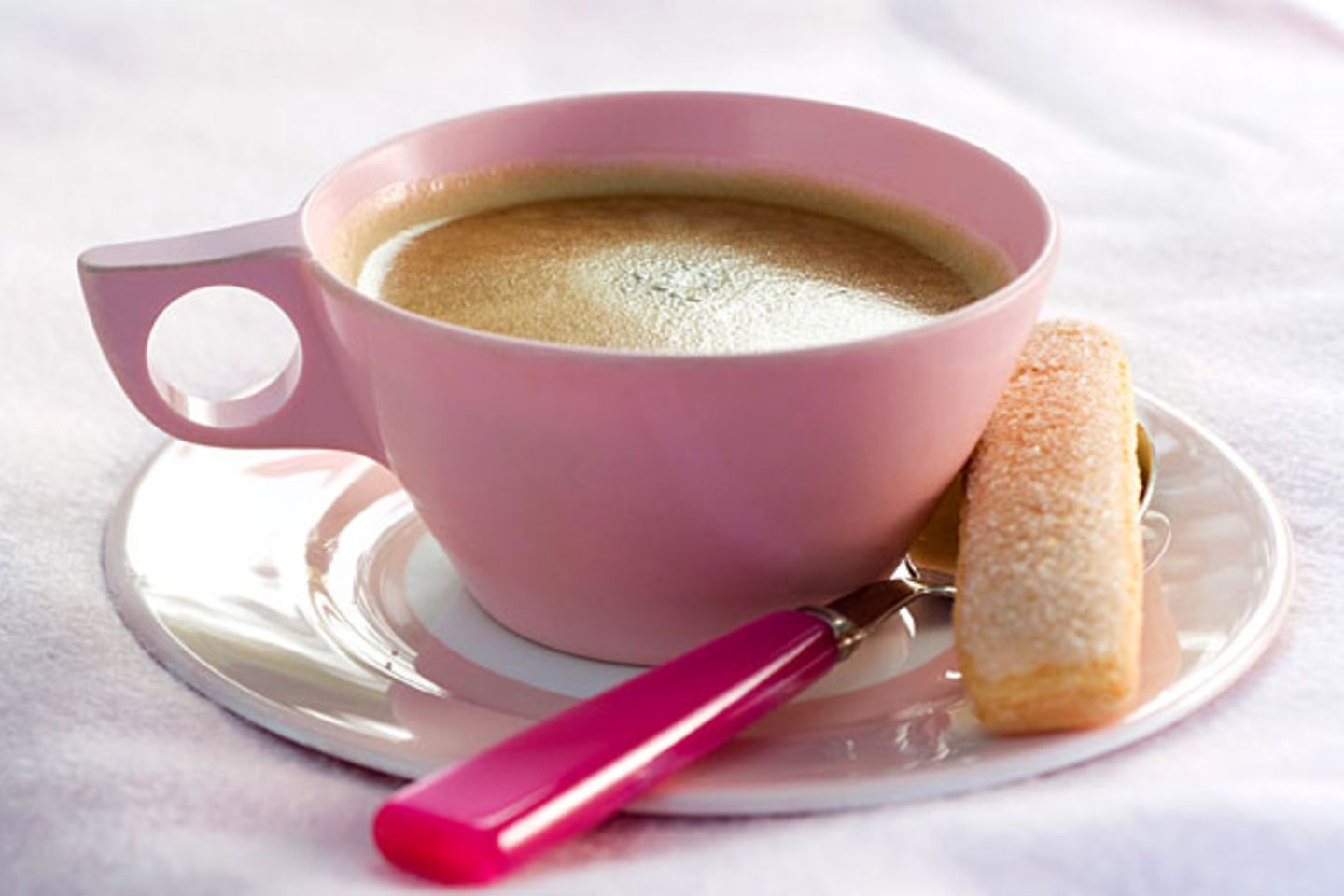 November-Blues: Kleine Sünden sind erlaubt Alkohol und Kaffee, Schokolade und Chips - wenn Ihnen nach einer kleinen Sünde ist, sollten Sie sich diese auch gönnen. Nur zuviel davon ist ungesund. Mehr zum Thema gesunde Ernährung finden Sie im stern.de-Ratgeber Kleine Sünden sind erlaubt Alkohol und Kaffee, Schokolade und Chips - wenn Ihnen nach einer kleinen Sünde ist, sollten Sie sich diese auch gönnen. Nur zuviel davon ist ungesund. Mehr zum Thema gesunde Ernährung finden Sie im stern.de-Ratgeber