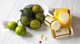 Verzichten Sie auf künstliche Vitaminpräparate, es sei denn, Ihr Arzt empfiehlt diese ausdrücklich. Essen Sie lieber regelmäßig und abwechslungsreich - mit viel frischem Obst und Gemüse.