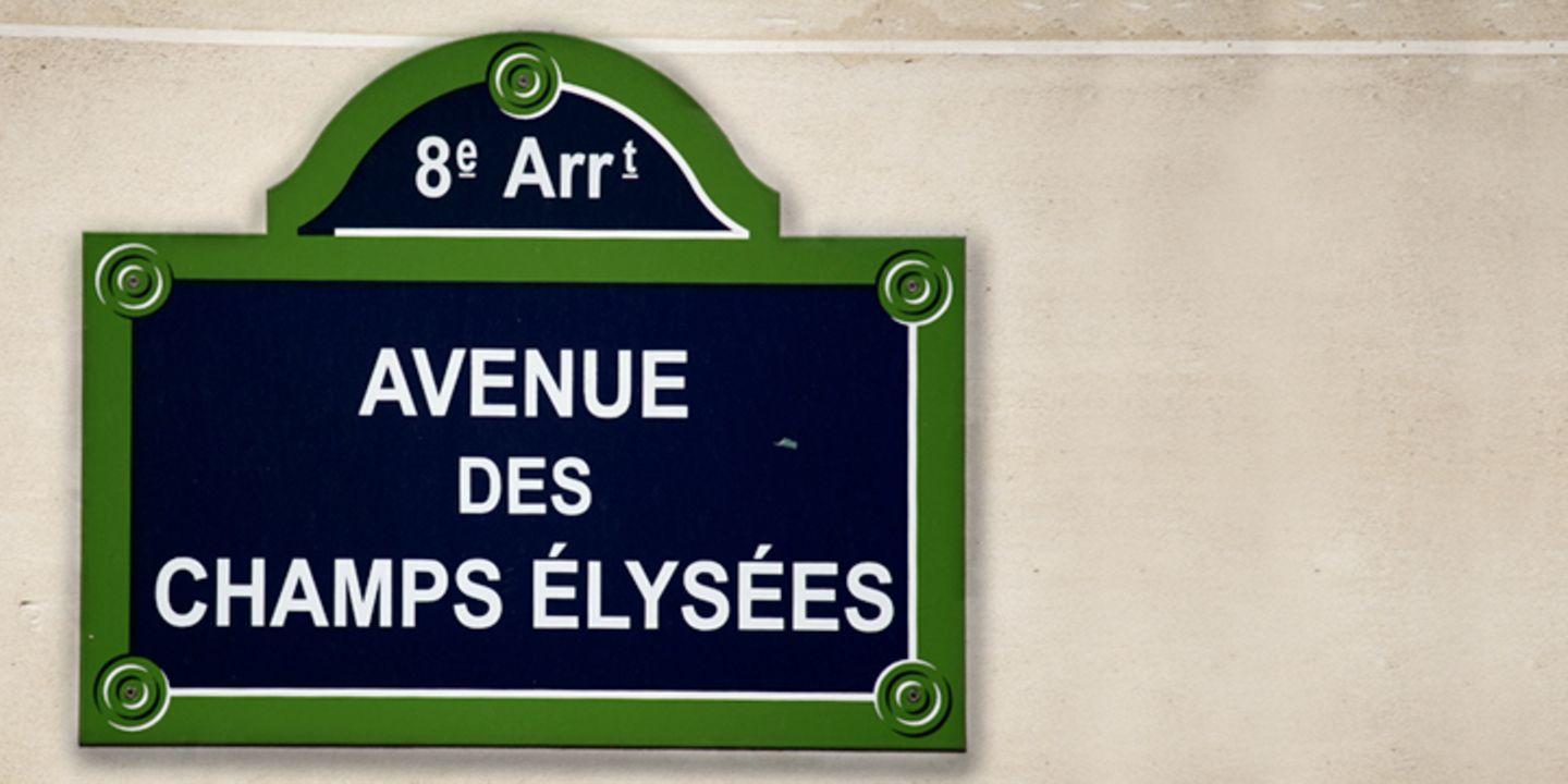 shortlist-Wochenrückblick: stern.de: "Top Ten: Die teuersten Shopping-Meilen" Alben, mit denen Geldausgeben richtig Spaß macht Ob auf New Yorks Fifth Avenue, den Champs-Élysées in Paris oder Münchens Kaufingerstraße – shoppen will gelernt sein. Frei nach Rio Reisers Motto: "Geld macht nicht glücklich, es beruhigt nur die Nerven, doch man muss es schon besitzen, um's zum Fenster rauszuwerfen." In diesem Sinne: Viel Spaß allen, deren Kreditkarte kein Limit hat. 1. Our Favourite Shop - The Style Council 2. Quiet Girl With a Credit Card - Lisa Miller 3. Luxus - Herbert Grönemeyer 4. Lets Go Shopping at the Mall - Lucian Zur vollständigen Liste stern.de: "Top Ten: Die teuersten Shopping-Meilen" Alben, mit denen Geldausgeben richtig Spaß macht Ob auf New Yorks Fifth Avenue, den Champs-Élysées in Paris oder Münchens Kaufingerstraße – shoppen will gelernt sein. Frei nach Rio Reisers Motto: "Geld macht nicht glücklich, es beruhigt nur die Nerven, doch man muss es schon besitzen, um's zum Fenster rauszuwerfen." In diesem Sinne: Viel Spaß allen, deren Kreditkarte kein Limit hat. 1. Our Favourite Shop - The Style Council 2. Quiet Girl With a Credit Card - Lisa Miller 3. Luxus - Herbert Grönemeyer 4. Lets Go Shopping at the Mall - Lucian Zur vollständigen Liste
