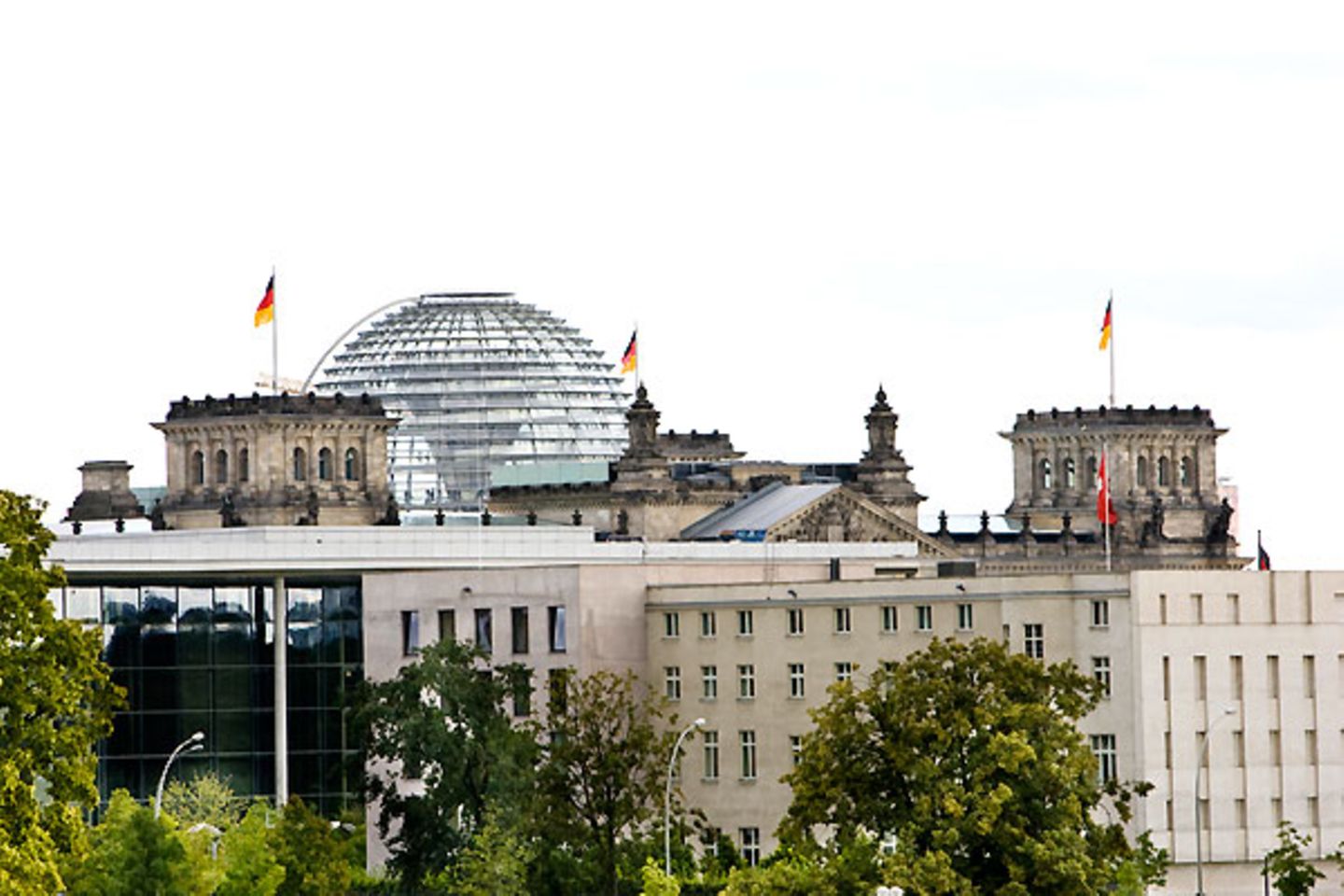 Programmtipp: Laberrababer ab 9.05 Uhr im Bundestag: Früher waren die Debatten Redeschlachten, heute Langweiler, aber dafür kann das Fernsehen ausnahmsweise nichts. Auf Phoenix läuft stundenlang Bundestag, Reich-Ranicki kann also immer mal wieder hereinschauen Video: Warum ist unser Fernsehen so schlecht? Laberrababer ab 9.05 Uhr im Bundestag: Früher waren die Debatten Redeschlachten, heute Langweiler, aber dafür kann das Fernsehen ausnahmsweise nichts. Auf Phoenix läuft stundenlang Bundestag, Reich-Ranicki kann also immer mal wieder hereinschauen Video: Warum ist unser Fernsehen so schlecht?