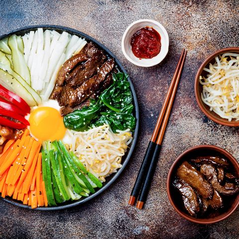 Fast schon künsterlisch: Bibimbap mit Spiegelei