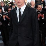 Henry Hopper ist der Sohn des 2010 verstorbenen Schauspielers Dennis Hopper und dessen vierter Frau Katherine LaNasa. Mit der Schauspielerin war Dennis Hopper von 1989 bis 1992 verheiratet. 1990 wurde Henry geboren. Bereits als Kind stand er vor der Kamera, im Alter von 14 Jahren nahm er Schauspielunterricht in New York und begann später ein Kunststudium in Los Angeles. Seinen Durchbruch feierte Henry Hopper 2011 an der Seite von Mia Wasikowska in dem Drama "Restless".