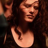 2015 schaffte es Ruby O. Fee sogar in den Berlinale-Wettbewerb. In Andreas Dresens Romanverfilmung "Als wir träumten" verkörperte sie das coole Mädchen Sternchen. Ihr Spiel war natürlich, intensiv und fesselnd.