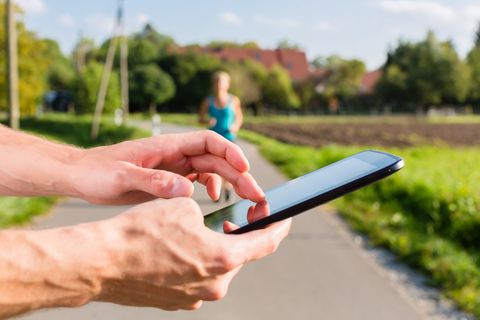 Per App zum Wunschgewicht? Viele Fitness-Anwendungen überfordern ihre Nutzer und können im schlimmsten Fall mehr schaden als nützen.