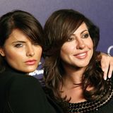 Zwei Generationen auf dem roten Teppich vereint: Simone und Sophia Thomalla im Mai 2009 bei der Verleihung des Deutschen Parfümpreises in Berlin